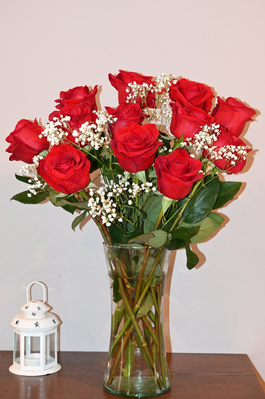 12 Red roses