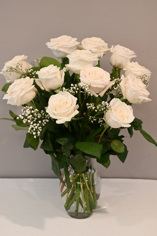 12 White roses