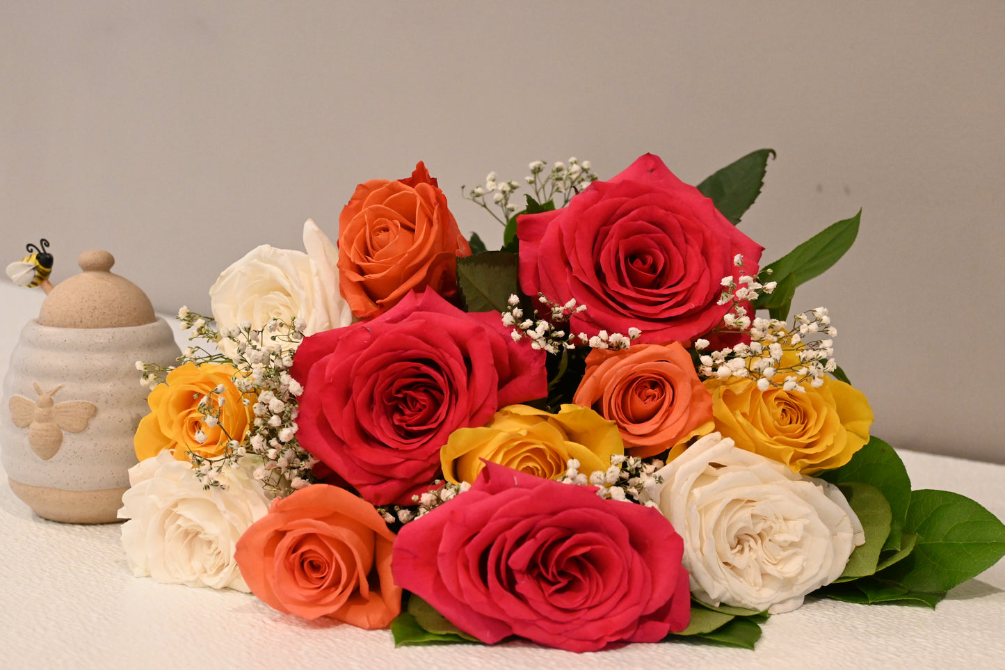 12 Assorted color roses